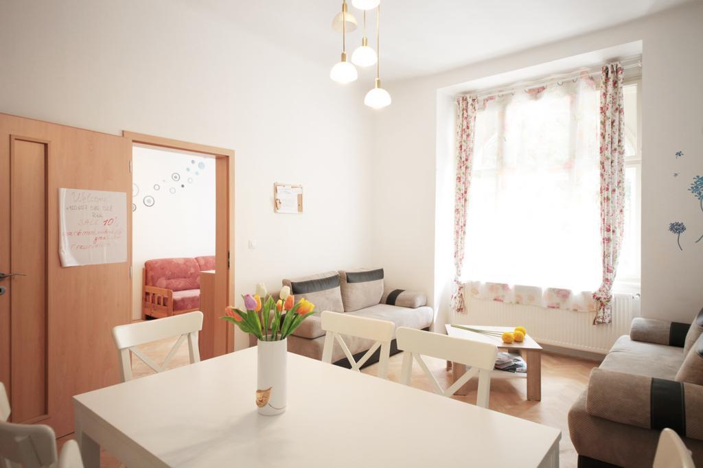 Condo In Vinohrady Prague Luaran gambar