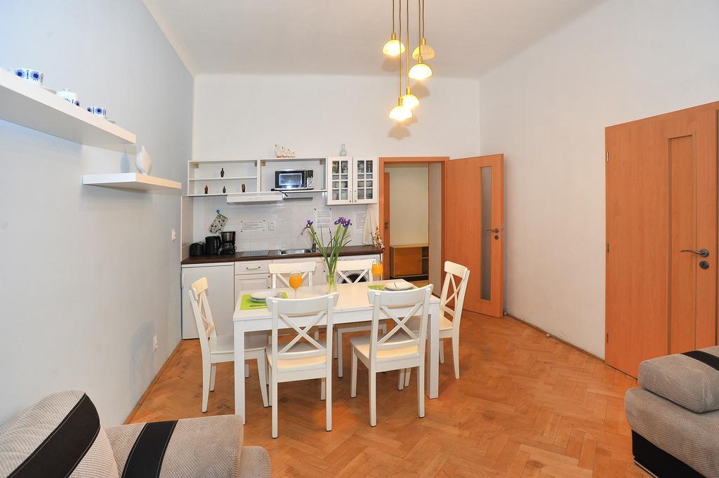 Condo In Vinohrady Prague Luaran gambar